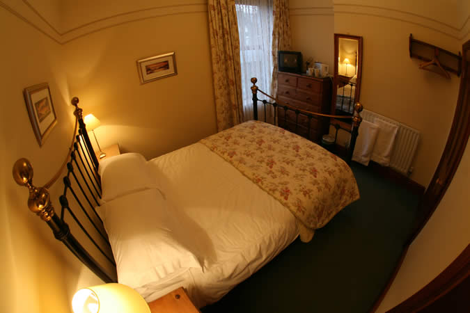 Room 2 - double en suite
