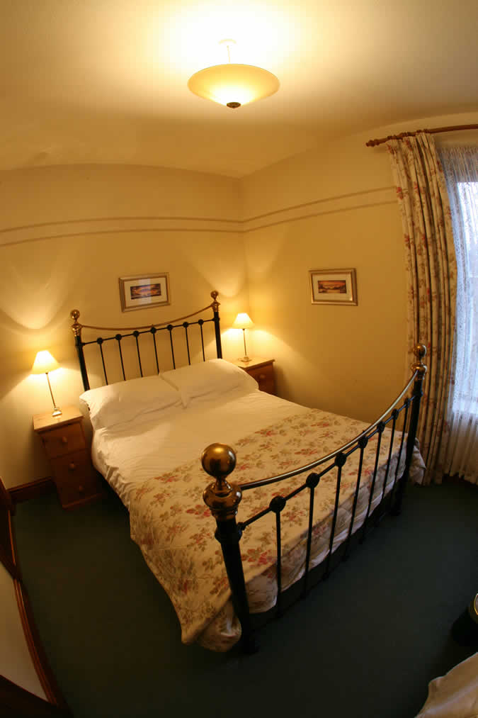 Room 2 - double en suite